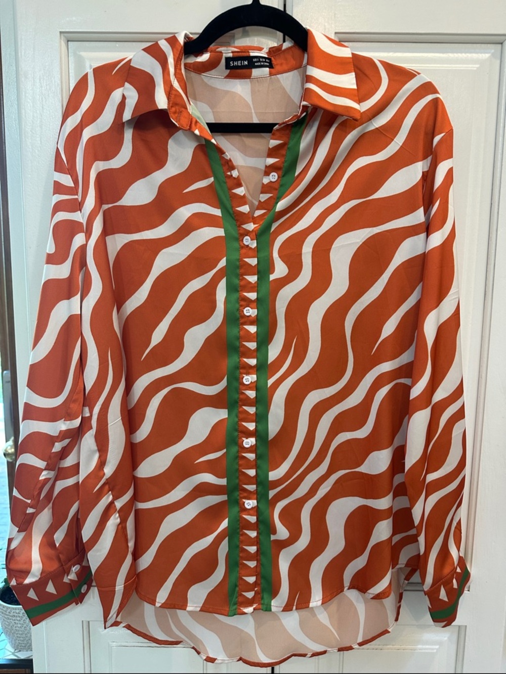 SHEIN Orange & White Wave Print Button-Down Shirt with Green Trim